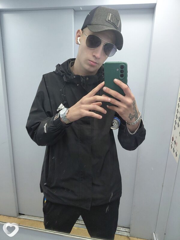 Александр, 21, Липецке — анкета №3450913