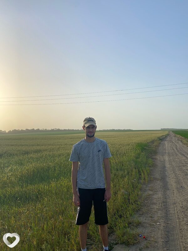 Вадим, 24, Алчевске — анкета №3450905