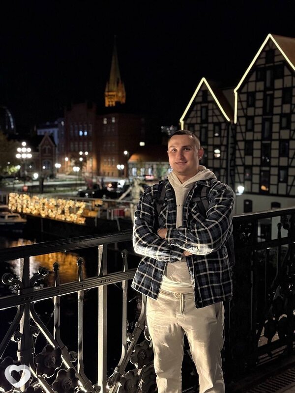Vladyslav, 23, Днепр — анкета №3451001
