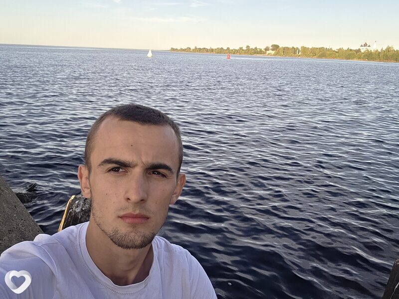 Артем, 24, Вологде — анкета №3452071