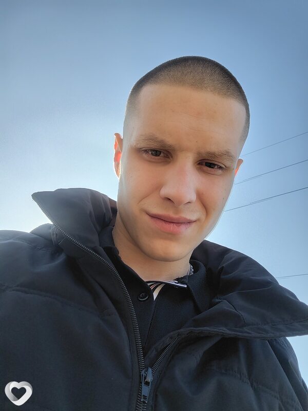 Денис, 22, Архангельске — анкета №3453220