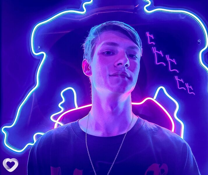 Лев, 20, Новосибирске — анкета №3453550