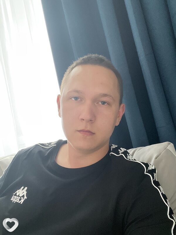 Артем, 24, Ханты-Мансийске — анкета №3453968