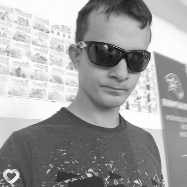 Дима, 25, Армянске — анкета №3454087