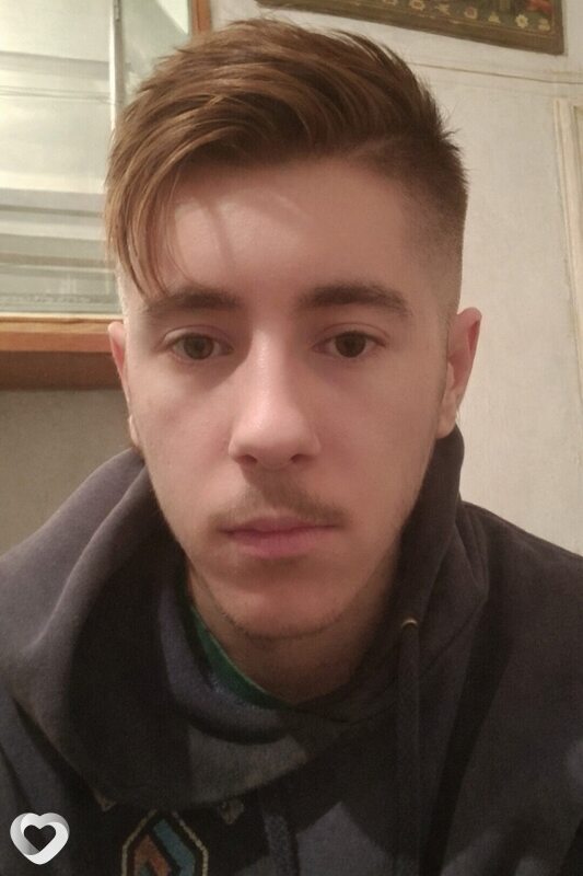 Діма, 21, Николаеве — анкета №3454932