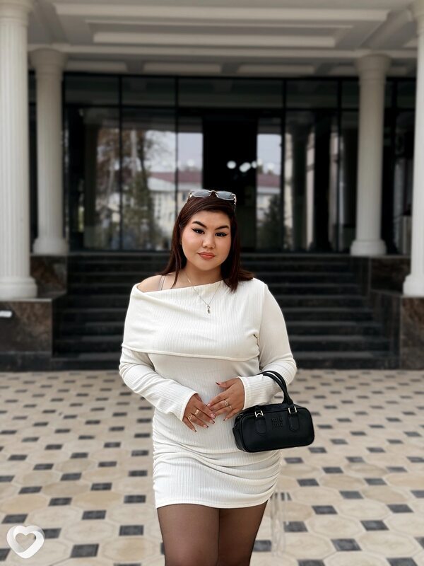 Aigerim, 20, Таразе — анкета №3456012