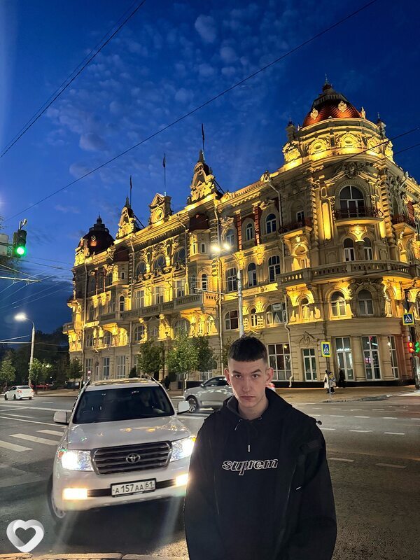 Славик, 21, Луганске — анкета №3456796