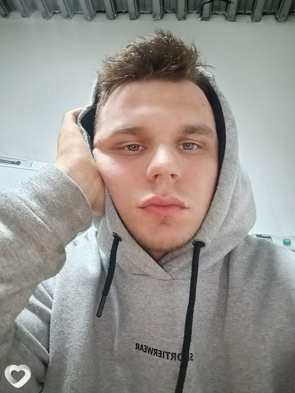 Артем, 24, Черкассах — анкета №3458034