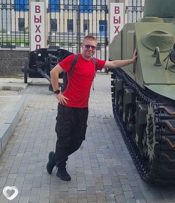Edward, 21, Каменске-Уральском — анкета №3458705