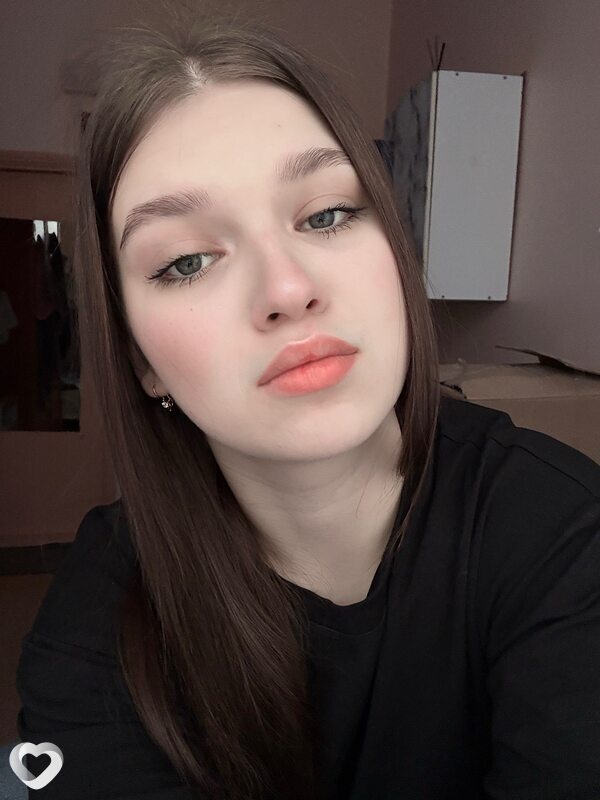 Алена, 19, Владивостоке — анкета №3460251