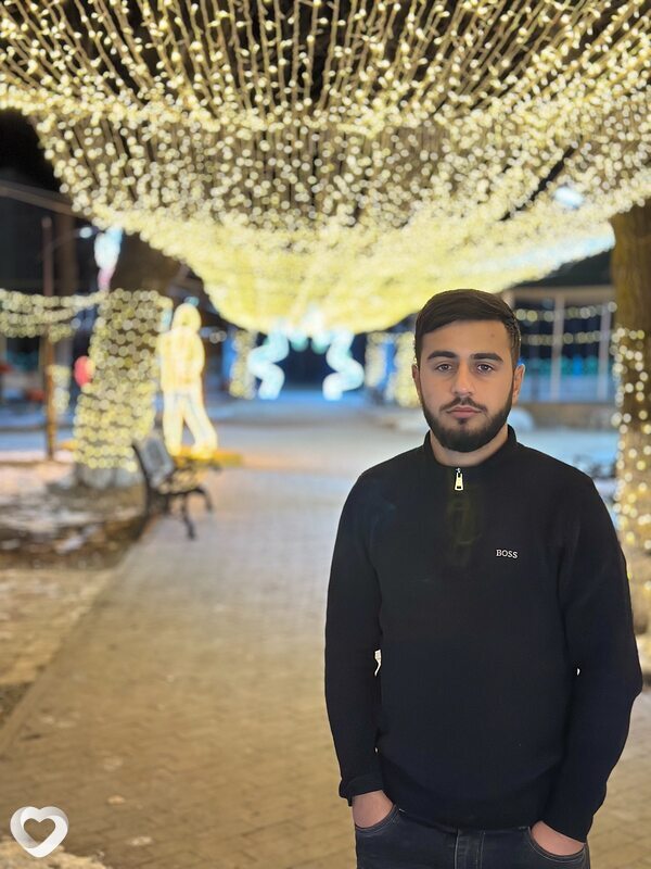 Sarkis, 21, Тбилиси — анкета №3460420