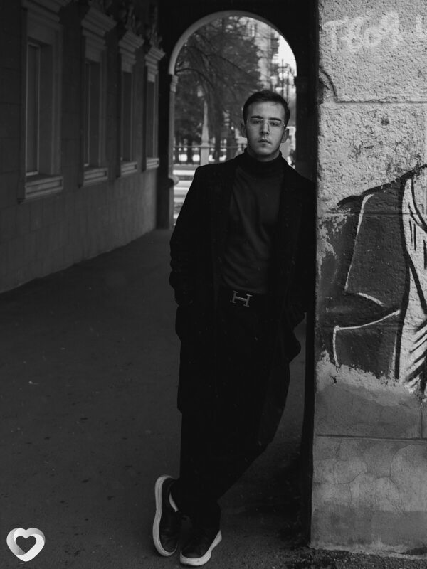 Александр, 21, Магнитогорске — анкета №3461546
