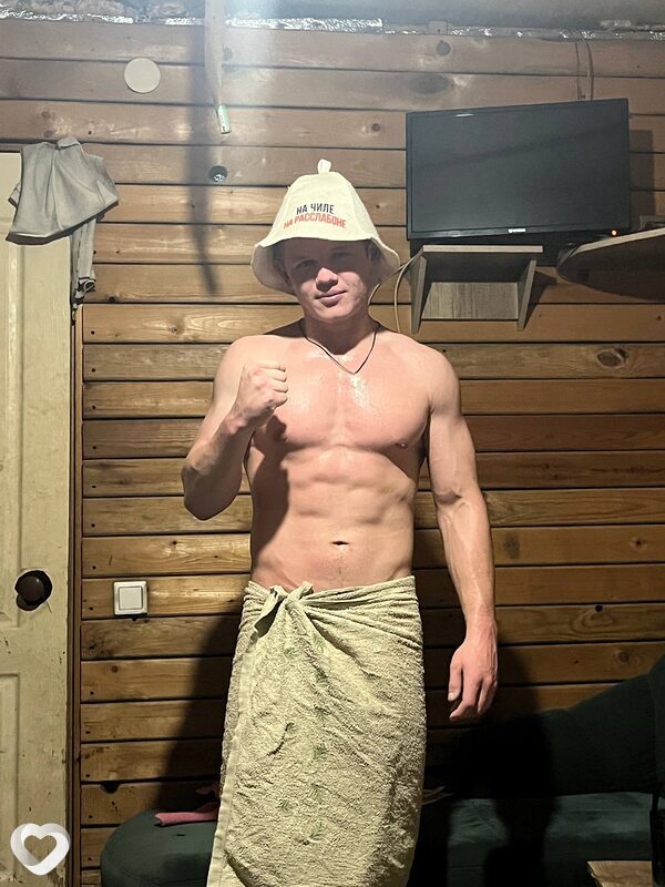 Кирилл, 21, Глазове — анкета №3462410