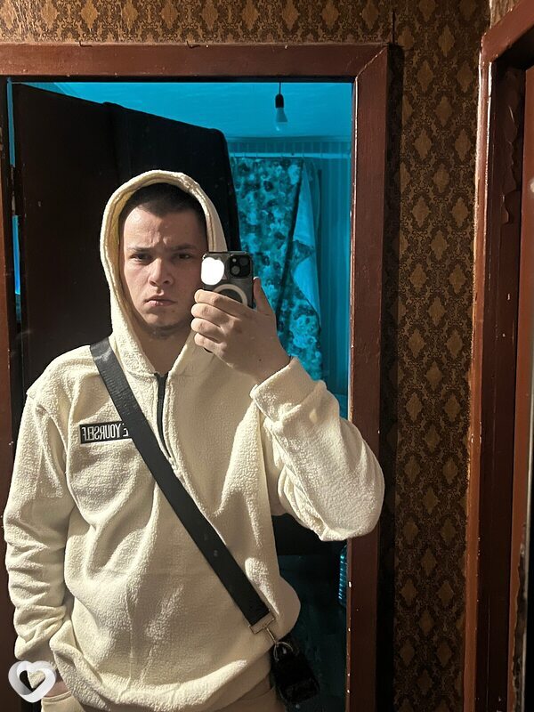 Денис, 20, Волгограде — анкета №3463011