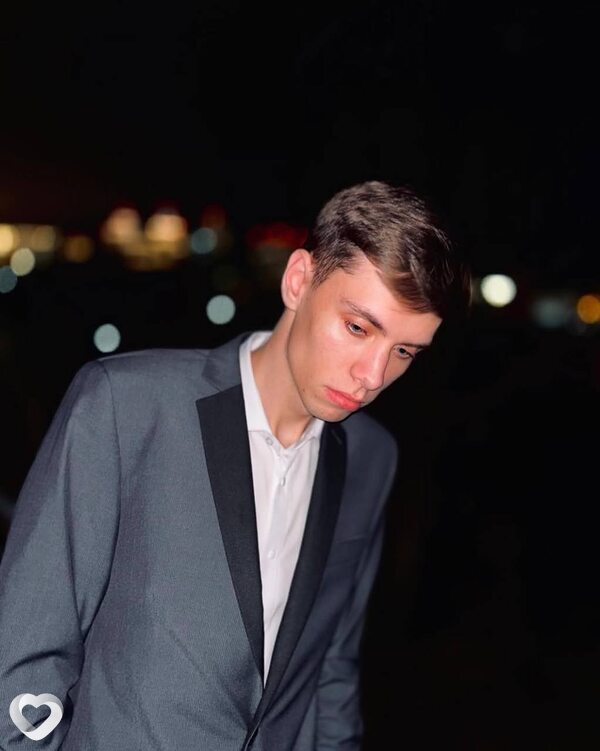 Никита, 22, Новосибирске — анкета №3463068