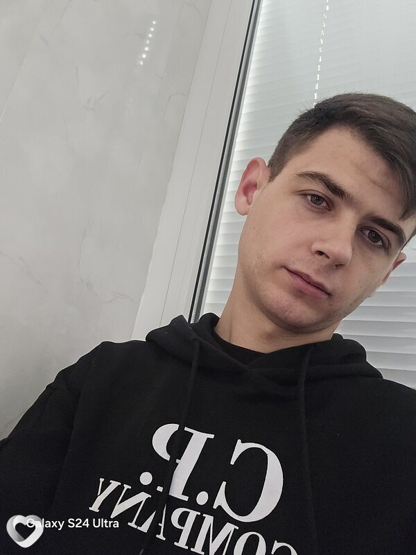 Anton, 24, Орше — анкета №3463073