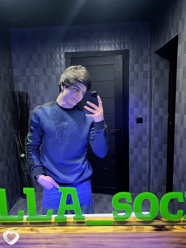 Иван, 27, Адлер — анкета №3463989