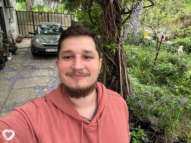Tony, București