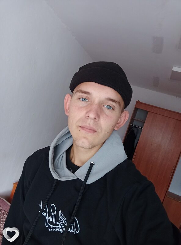 Иван, 19, Камени-на-Оби — анкета №3464755