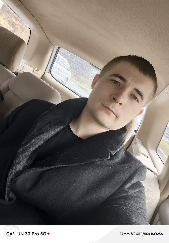Эдуард, 28, Новосибирске — анкета №3468321