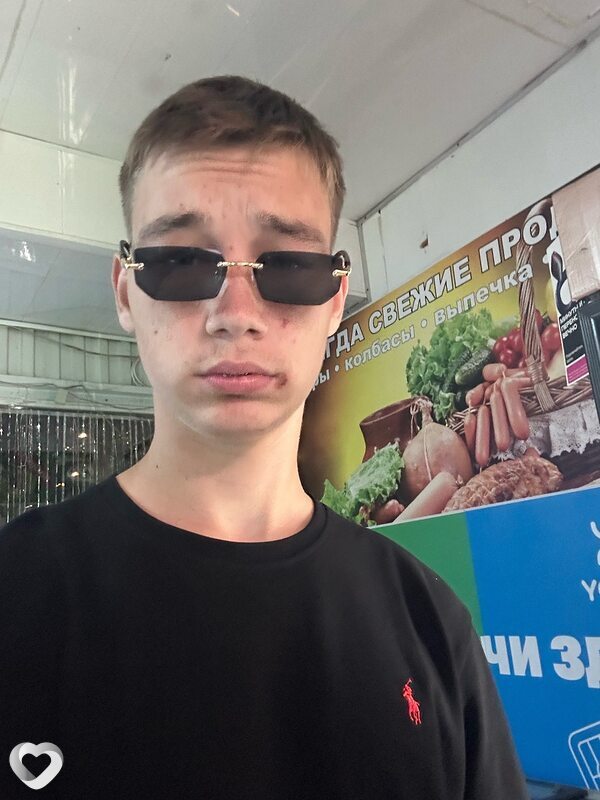Максим, 18, Самаре — анкета №3469516