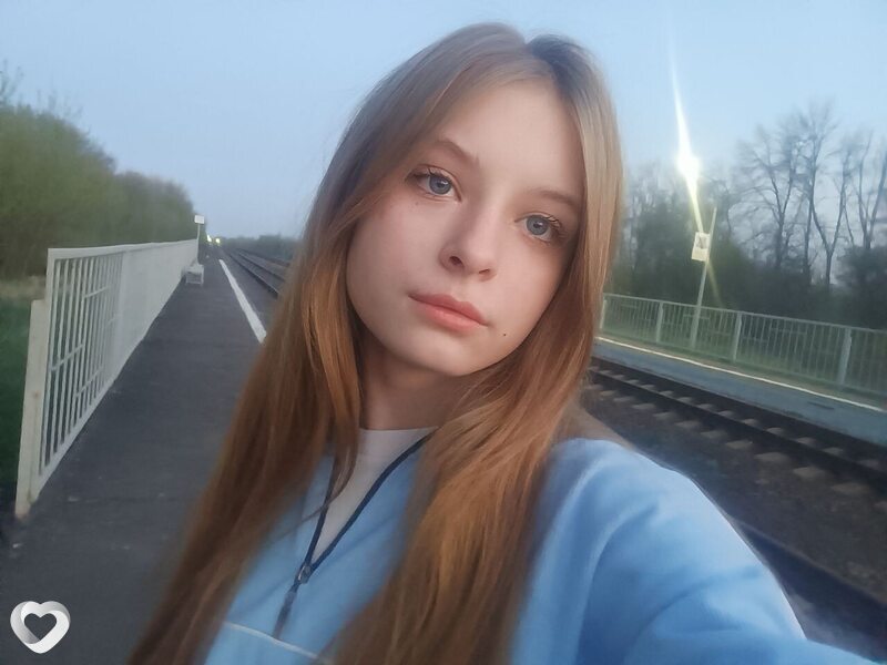 Анна, 21, Курске — анкета №3469708