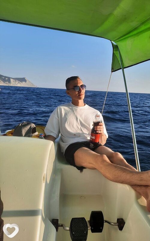 Александр, 27, Чебоксарах — анкета №3470272