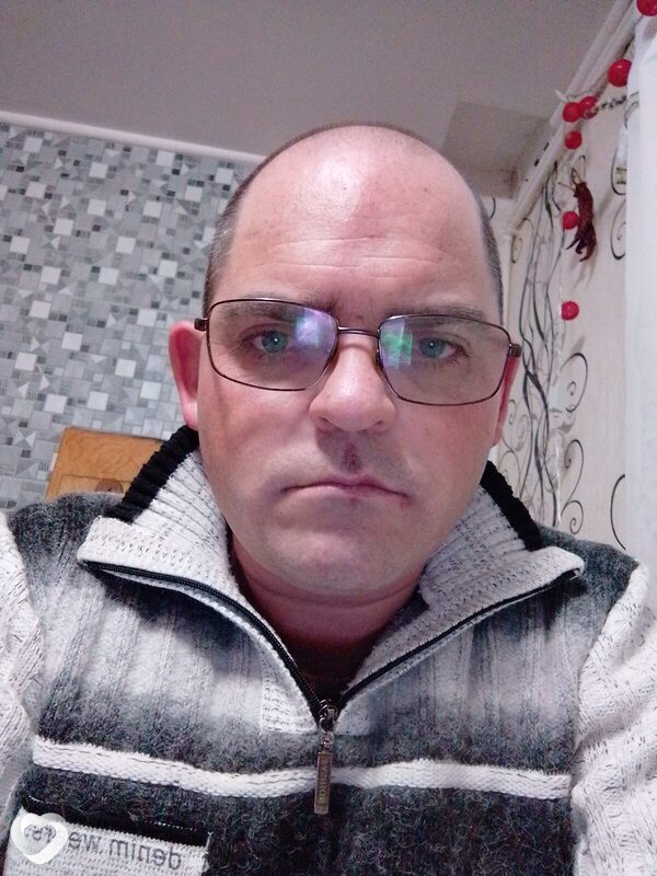 Толик, 32, Саках — анкета №3470935