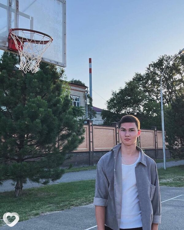 Александр, 18, Славянске-на-Кубани — анкета №3471089