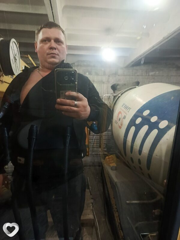 Артем, 36, Железногорске — анкета №3471335