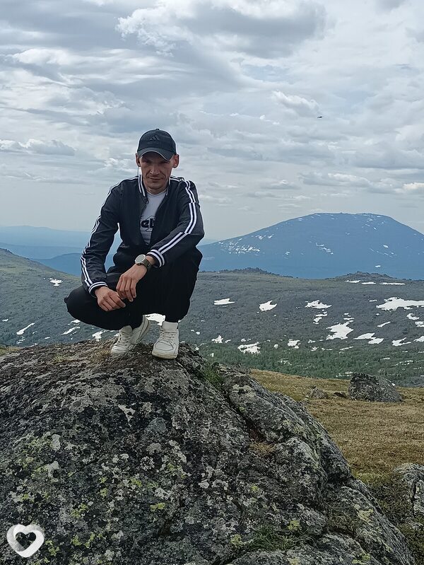 Максим, Карпинск