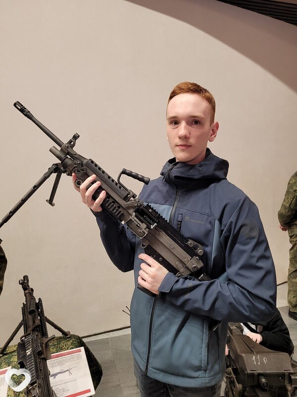 Артём, 20, Екатеринбурге — анкета №3473109
