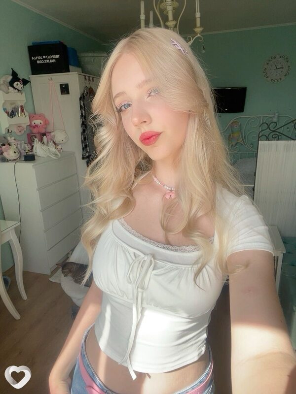 Настя, 20, Екатеринбурге — анкета №3474302