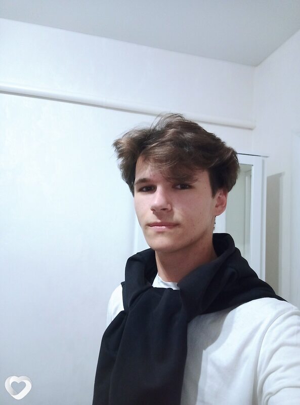 Михаил, 19, Славянске-на-Кубани — анкета №3474539