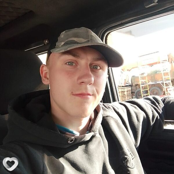 Роман, 24, Екатеринбурге — анкета №3475353