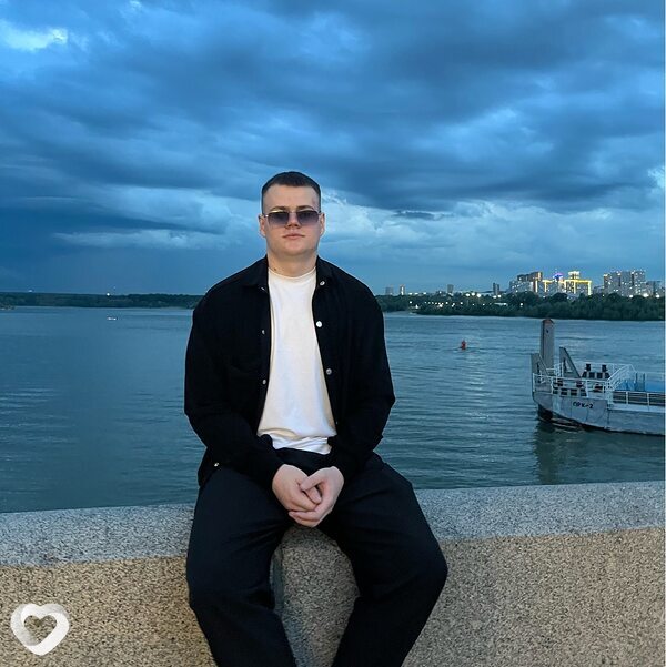 Иван, 19, Новосибирске — анкета №3475034