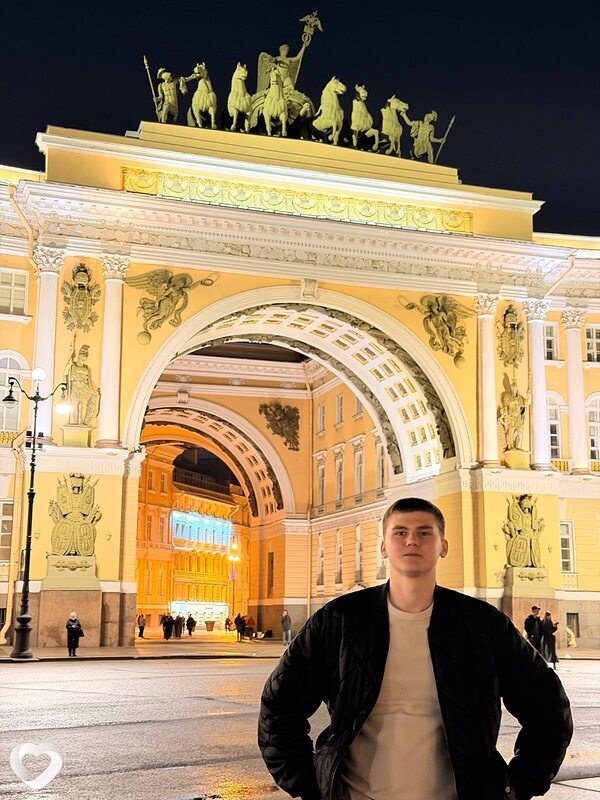 Артем, 20, Королёв — анкета №3475286