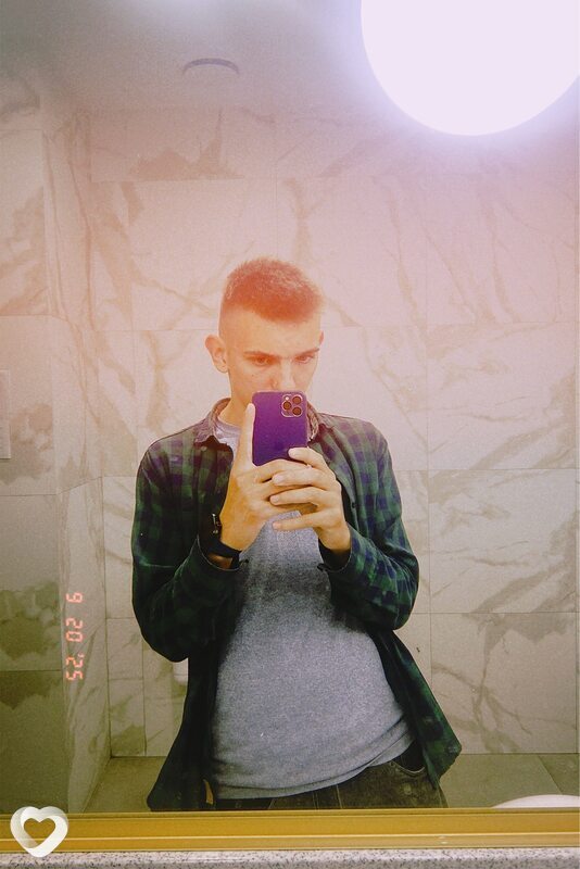 Олег, 21, Минске — анкета №3475290
