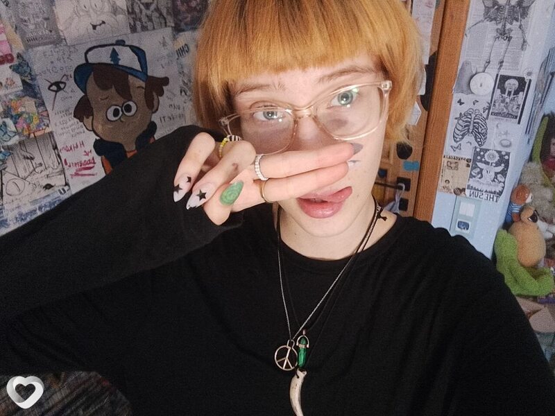 Аня, 19, Волгограде — анкета №3476386