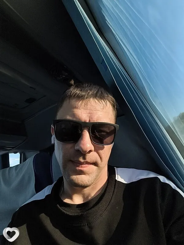 Виталий, 32, Бийске — анкета №3476103