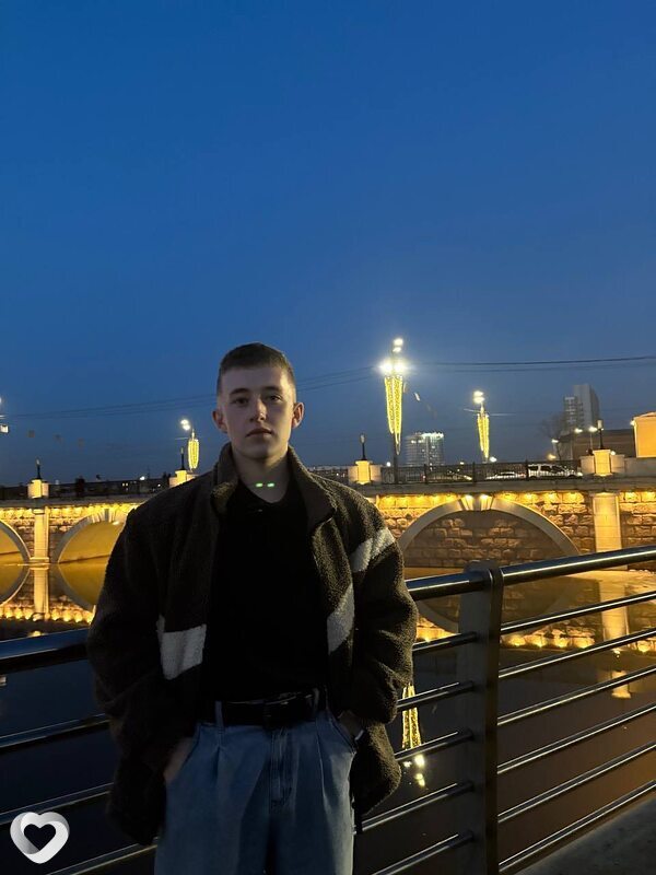 Евгений, 21, Златоусте — анкета №3476310