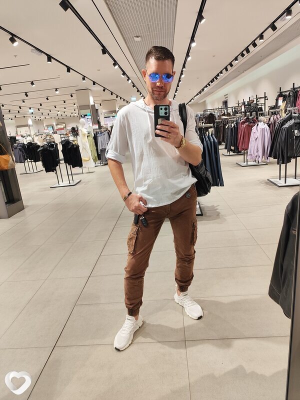 Лев, 26, Брянске — анкета №3476883