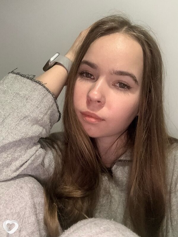 Елена, 21, Познань — анкета №3476975