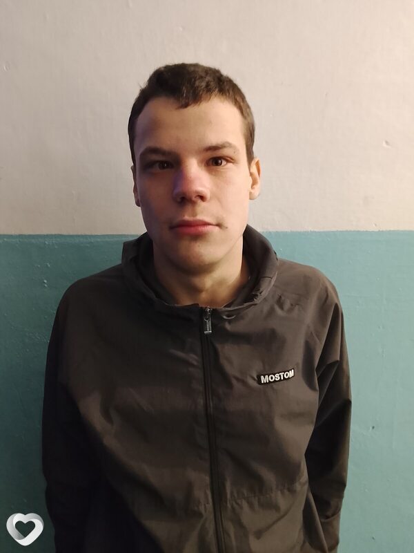 Михаил, 21, Рубцовске — анкета №3477264