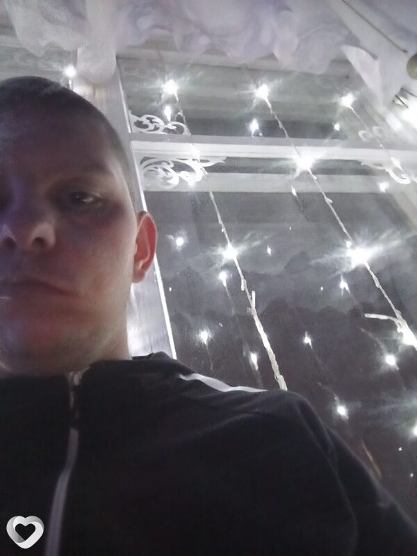 Александр, 24, Саратове — анкета №3477273