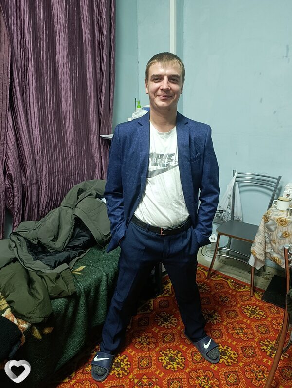 Сергей, 26, Торезе — анкета №3477531
