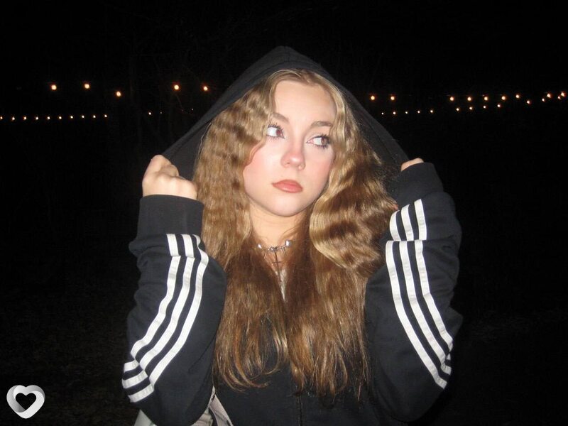 Соня, 19, Саратове — анкета №3477909