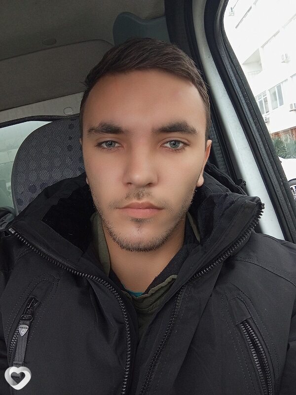 Андрей, 21, Симферополе — анкета №3478075