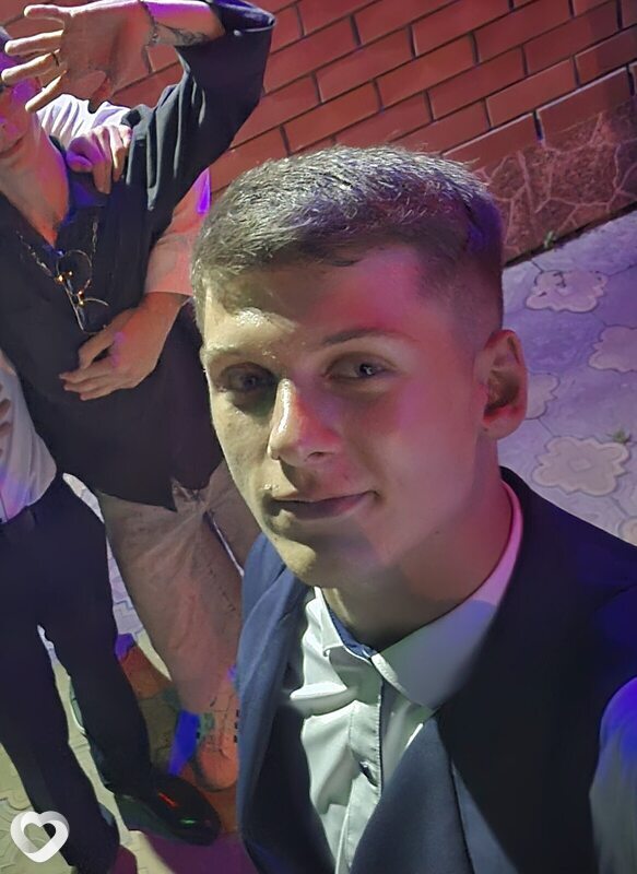 Вадим, 19, Белогорске — анкета №3478475