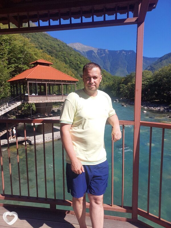 Андрей, 42, Новотроицке — анкета №3481178